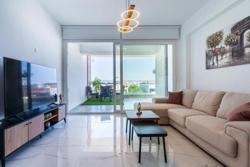 Doria 2-Bedroom Apartment & Balcony in Larnaca