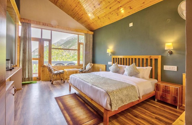 Doris Mountain Cabins Tirthan