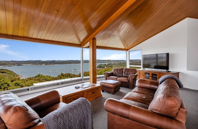 Double Bay Hideaway - Kerikeri Holiday Home