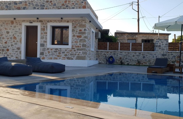 Double Bee Villa with private pool