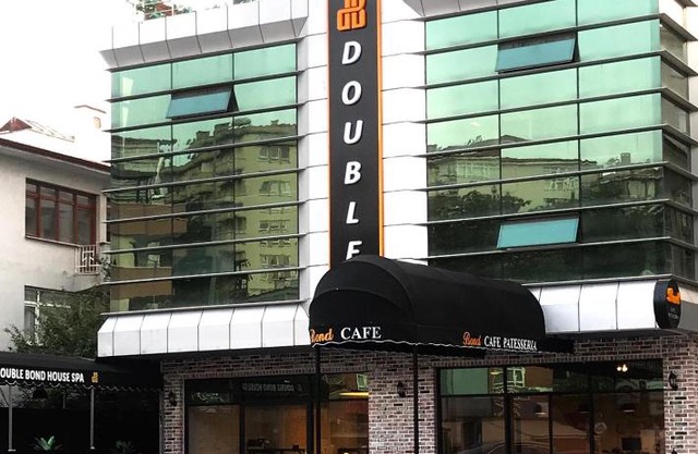 Double Bond Hotel Spa