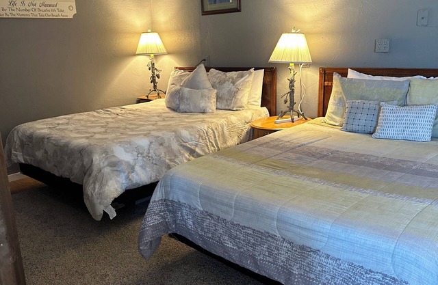 Double Queen Room