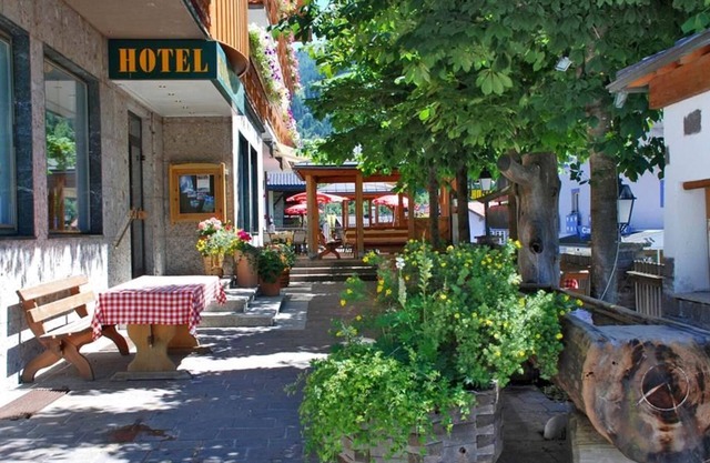 Double room "Alpenherz" for 2 to 3 people - Hotel Alpenrose