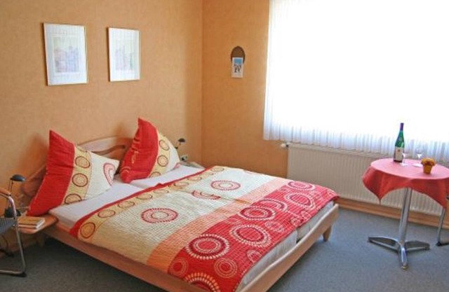 Habitación doble ducha / WC - Ferienweingut Hensler