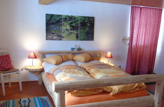 Double room with breakfast, shower and toilet