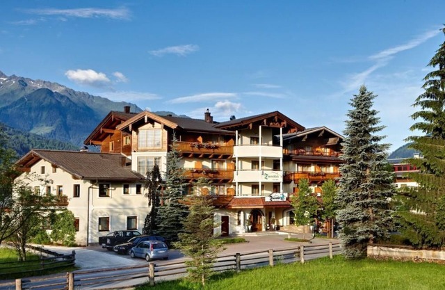 Estudio doble "Bergkristall" m. Ofenstube - Tauernblick, Emerald Hotel