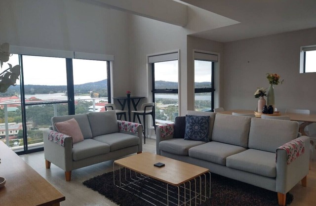 Double-Storey Penthouse @Greenway