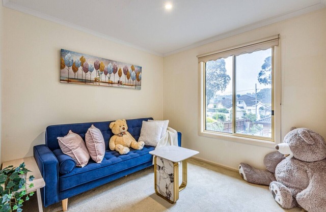 Double story TH 3BRM Glen Waverley Parking Netflix