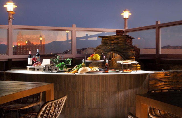 DoubleTree by Hilton El Paso Downtown