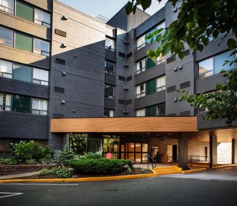 DoubleTree by Hilton St. John's Harbourview