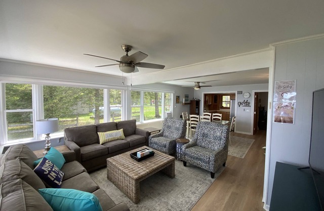 Douglas Lake House:All-Sport Adventures Start Here – Boating, Swimming & More!