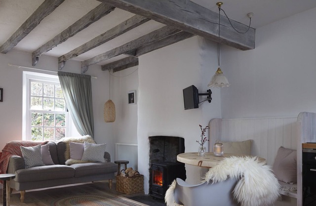 Dove Cottage, una hermosa casa de campo del siglo XIX en la zona de South Hams de Devon