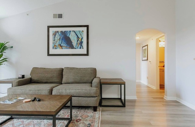 Dove Valley Den-Quiet 2 bedroom condo