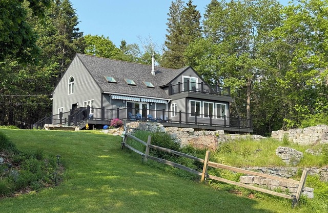 DownEast ocean bay waterfront home sleeps 6. 35 min. to Acadia and Bar Harbor.