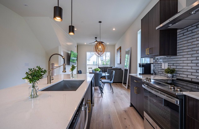 Downtown ATL Modern Home - Private Rooftop Terrace