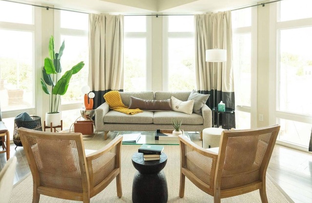 Downtown, contemporary, 2 bedroom, Roof Terrace! 3B