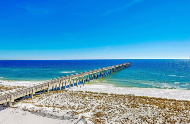 Downtown, dog-friendly Pensacola home with central AC and private washer/dryer