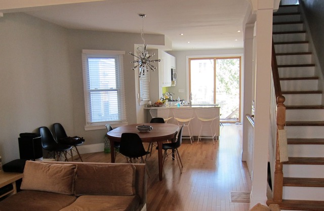 Casa céntrica para familias en alquiler en el moderno Leslieville de Toronto