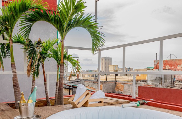 DownTown Havana. Terrace-Jacuzzi & Views