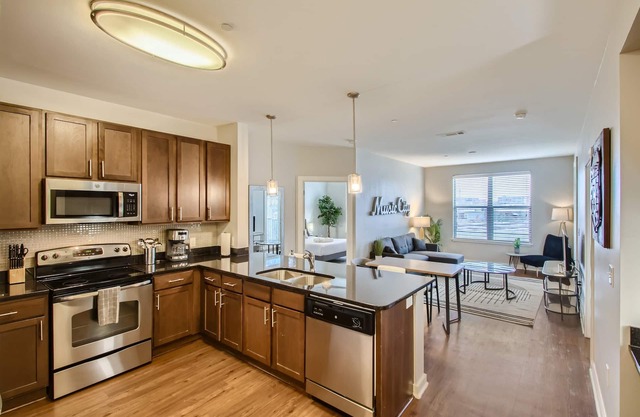 Downtown in the Gulch - 2bed/2bath