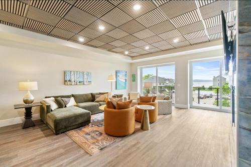 Downtown Loft 45 Slip Walk To Lake & Dining