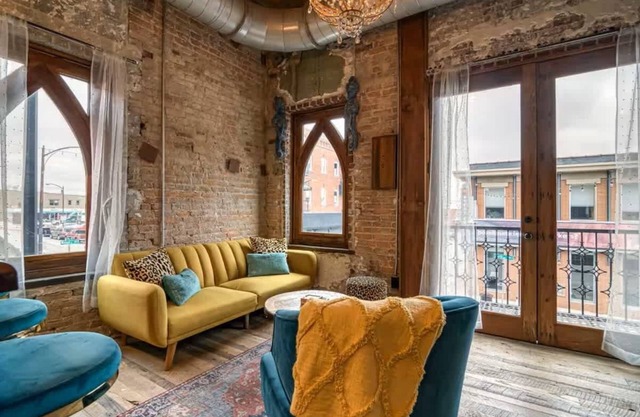 Downtown Loft! Walk to Everything!