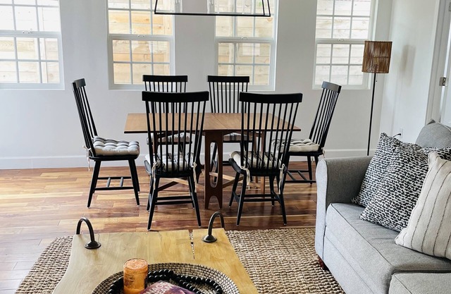 Downtown Los Olivos 3 Minute Walk to Wine Tasting Rooms! Fantastic Spacious Home