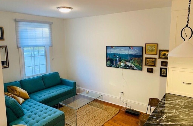 Downtown Luxurious 2 Bedroom House