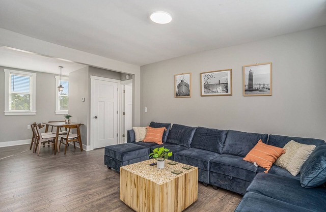Downtown Muskegon Apt 2