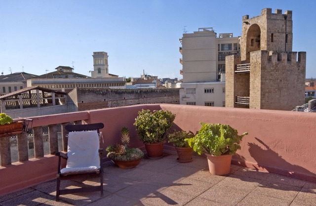 Ático en el centro con vista a la torre - Ático acogedor frente a la torre