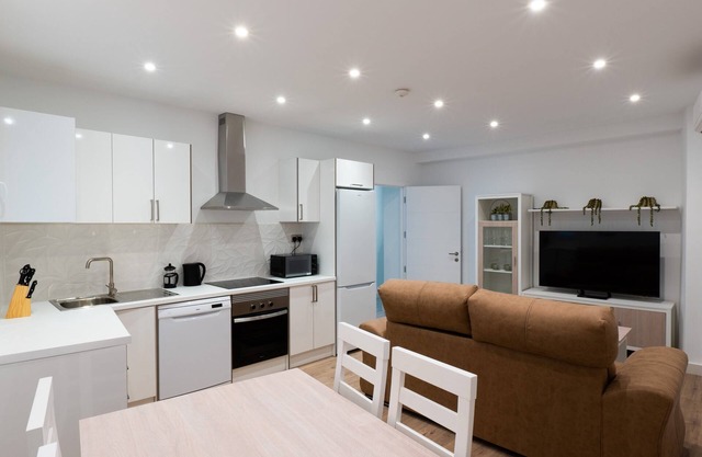 Downtown Suite-hosted by Sweetstay