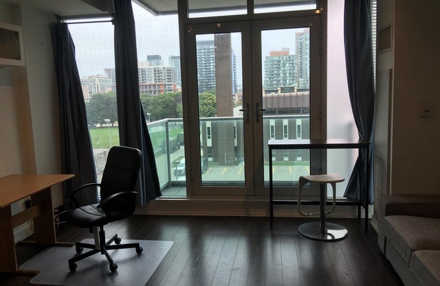 Downtown Toronto condo in prime central location!
