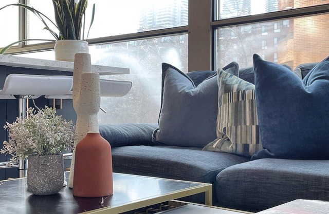 Downtown Toronto Delight: The Cozy 3-Bedroom
