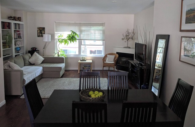 Downtown Townhouse prime location