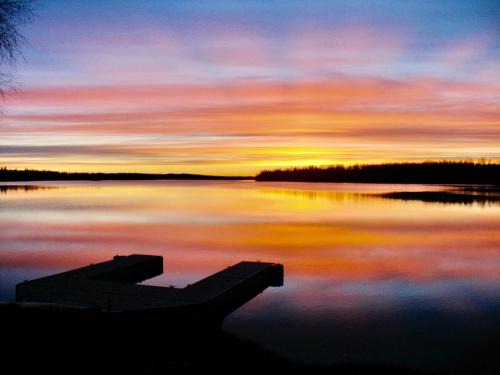 Downtown Wasilla Lakefront Home