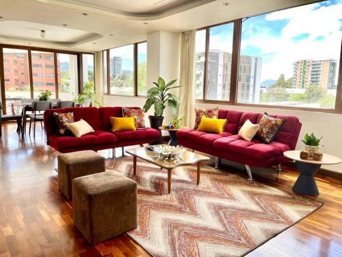 DP4 Spacious apartment, great views of the city