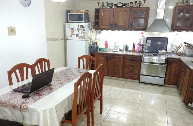 Dpto Completo en Mataderos, Caba - Zona comercial
