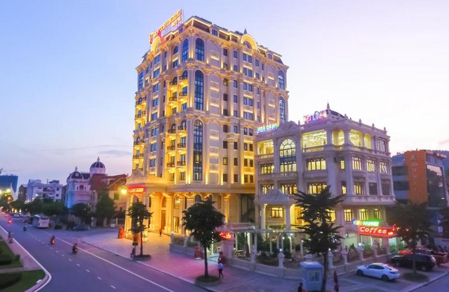 Dragon Legend Hotel