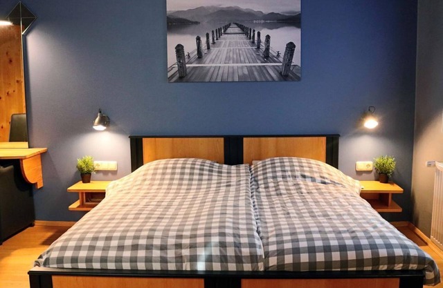 Dreibettzimmer Ohne Balkon und mit Schlafsofa - Pension Kärnten