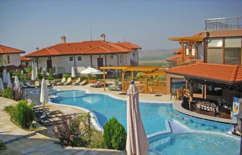 Dream apartment with car in sunny beach