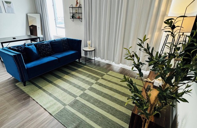 DREAM HOLLYWOOD APARTMENT WITH FREE PARKING