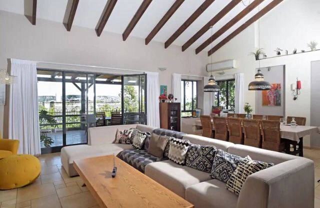Dream House in Shoresh
