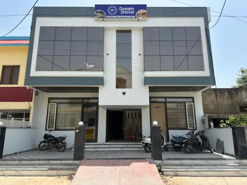 DREAM Inn HOTEL