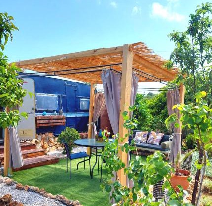 Dream Tiny House or Luxus Tent with pool