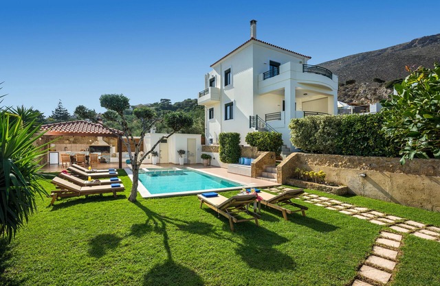 Magnífica Villa Georgia - Piscina climatizada y bañera de hidromasaje - Privacidad completa - ¡Nuevo y nuevo!