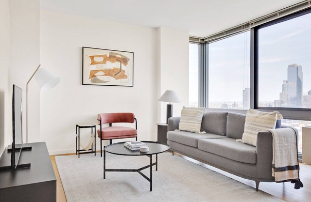 Dreamy LIC 2BR w/ W/D, Elevator & Doorman, near East River, by Blueground