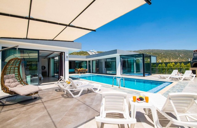 Dreamy Villa With Private Pool and Jacuzzi in Kas
