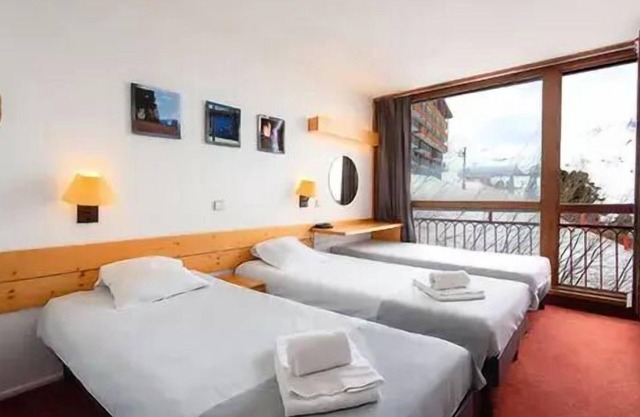 Belambra Clubs Arc 2000 - L'Aiguille Rouge - Standard Triple Room 1 Bedroom 3 Adults with view