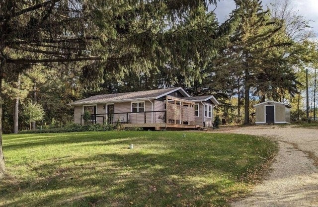 Driftless-region sweet spot with a view right beside bike trail in Southwest WI!