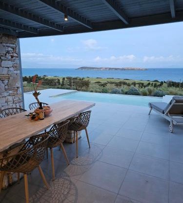 Drios Hillhouse